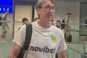 (Φώτος Kerkida) Έφτασε... Ρουμανία η ΑΕΚ
