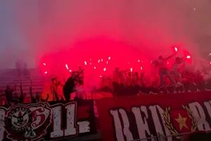 (ΦΩΤΟΣ Kerkida) Ατμόσφαιρα... με πυρσούς από τους Σαλαμιναίους!