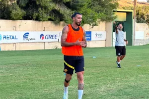 (Βίντεο/Φώτος Kerkida) Η ανοιχτή προπόνηση της ΑΕΛ