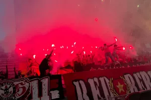 (ΦΩΤΟΣ Kerkida) Ατμόσφαιρα... με πυρσούς από τους Σαλαμιναίους!