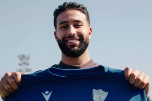 Φιρμάνι για Achraf El Bouchataoui