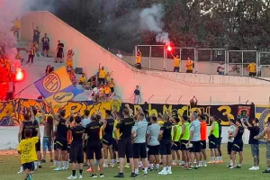 (Βίντεο kerkida) Φινάλε... με τον ύμνο της ΑΕΛ!