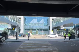 Περιμένουμε την Ομόνοια στο Almaty International Airport