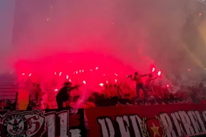 (ΦΩΤΟΣ Kerkida) Ατμόσφαιρα... με πυρσούς από τους Σαλαμιναίους!
