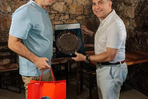 Απόλλων/Γεύμα στο Ταβερνάκι του Μελή (Φώτος)