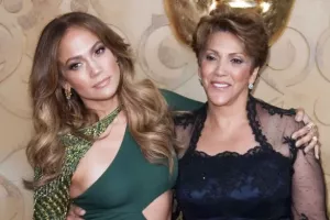 ΕΔΩ...Guadalupe Rodríguez!