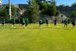 Δουλειά στην Κυπερούντα με φιλικά κόντρα σε ΑΠΟΕΛ, ΑΕΛ και ΕΝΥ (φώτος)