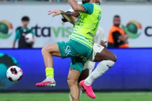 ΑΕΚ-Beitar Jerusalem: Πλήρωσε ένα λάθος... αλλά είναι ζωντανή (φώτος)