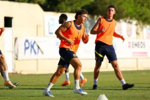 (Βίντεο/Φώτος Kerkida) Η ανοιχτή προπόνηση της ΑΕΛ