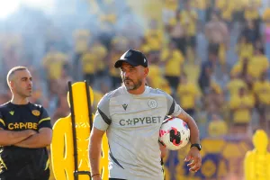 Προς... 4-2-3-1