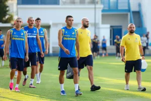 (Φώτος) Η πρώτη προπόνηση του ΑΠΟΕΛ