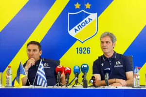 ΟΛΑ όσα ειπώθηκαν στην παρουσίαση Βρύζα - Παπαδόπουλου (Βίντεο)