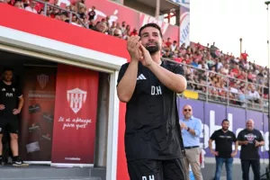 (ΦΩΤΟΣ Kerkida) Η παρουσίαση της Νέας Σαλαμίνας