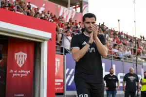 (ΦΩΤΟΣ Kerkida) Η παρουσίαση της Νέας Σαλαμίνας