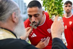 (ΦΩΤΟΣ Kerkida) Η παρουσίαση της Νέας Σαλαμίνας