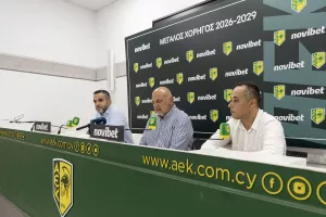 Καραπατάκης/"Η μεγαλύτερη συμφωνία που είχαμε ποτέ"