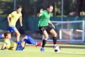 Φωτορεπορτάζ από το φιλικό ΑΠΟΕΛ-Ολυμπιακός