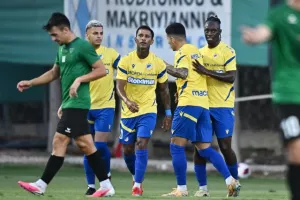Φωτορεπορτάζ από το φιλικό ΑΠΟΕΛ-Ολυμπιακός