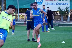 Φωτορεπορτάζ από το φιλικό ΑΠΟΕΛ-Ολυμπιακός