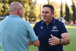 Φίλοι, αντίπαλοι και με... κοινά!