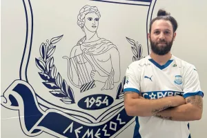 Συνεχίζει στον Απόλλωνα ο Νιόκκας 