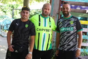 (Φώτος) "Κιτρινοπράσινο" pre-game στη Ρουμανία