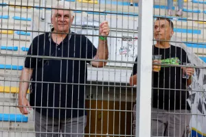 ΦΩΤΟΣ από την κερκίδα της ΑΕΚ