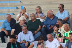 ΦΩΤΟΣ από την κερκίδα της ΑΕΚ