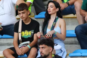 ΦΩΤΟΣ από την κερκίδα της ΑΕΚ
