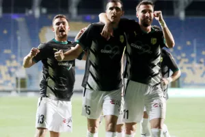 Η ΑΕΚ τα έδωσε ΟΛΑ, αλλά αποκλείστηκε στα πέναλτι