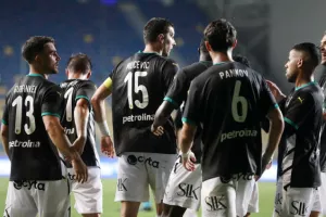 Η ΑΕΚ τα έδωσε ΟΛΑ, αλλά αποκλείστηκε στα πέναλτι