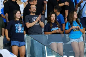 (ΦΩΤΟΣ) Ο κόσμος στο "Αλφαμέγα"