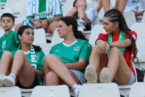 Ομόνοια - Καϊράτ: Προηγήθηκε με Ανδρέου, άντεξε με 10 παίκτες και έβαλε τις βάσεις!