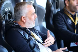 Έρχονται/ΑΕΛ