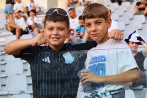 Φωτορεπορτάζ από την κερκίδα του Απόλλωνα