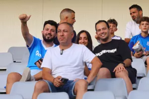 Φωτορεπορτάζ από την κερκίδα του Απόλλωνα