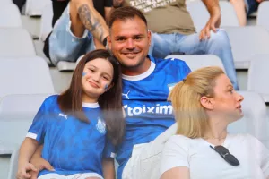 Φωτορεπορτάζ από την κερκίδα του Απόλλωνα