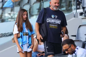(ΦΩΤΟΣ) Ο κόσμος στο "Αλφαμέγα"