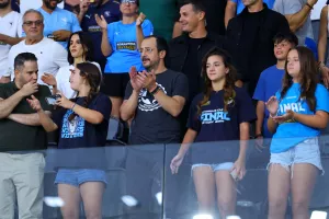 (ΦΩΤΟΣ) Ο κόσμος στο "Αλφαμέγα"