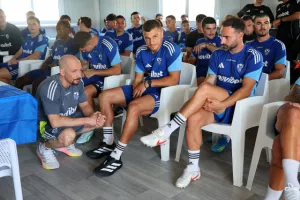 Έβαλε... μπρος η "Κυρία" (Φώτος)