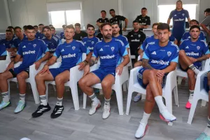 Έβαλε... μπρος η "Κυρία" (Φώτος)