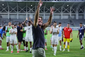 (BINTEO Kerkida/φώτος) Στο...πέταλο με Σα Πίντο σαν Γιούργκεν Κλοπ!