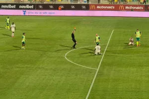 Λάθος ο Φαν Ντερ Χορν, αποβολή και... 0-1