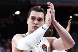 Συμφώνησε για ένα χρόνο με τους Καβαλίερς ο Χεζόνια!