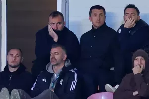 Ξεφόρτωμα/Άρης