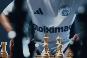 Η εξήγηση με το σκάκι (Απόλλων)