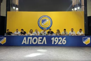 (ΒΙΝΤΕΟ kerkida) Οι ομιλίες των αρχηγών των τμημάτων του ΑΠΟΕΛ