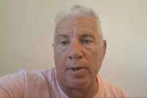 (ΒΙΝΤΕΟ) Σχόλιο Τσίκινη για το πέναλτι που ζήτησε το Βέλγιο