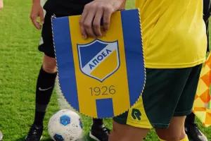 Λάβαρα και φωτογραφίες 