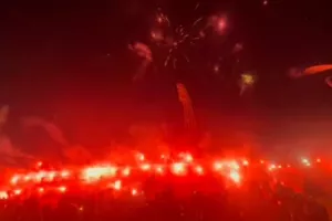 (ΒΙΝΤΕΟ/ΦΩΤΟΣ Kerkida) Έκαναν τη νύχτα μέρα οι Πορτοκαλί!